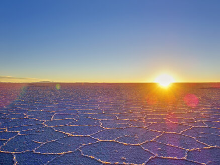 South America, Bolivia, Salar de Uyuni at sunrise - SEGF000185