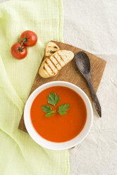 Tomato cream soup with baguette - ECF001623