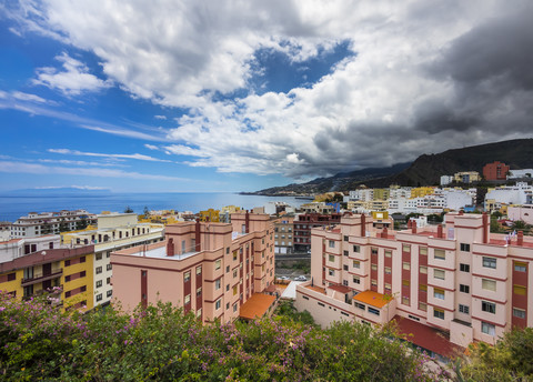 Spanien, Kanarische Inseln, Blick auf Santa Cruz de la Palma, lizenzfreies Stockfoto