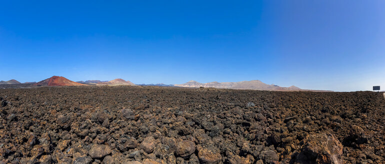 Spanien, Kanarische Inseln, Lanzarote, Montanas del Fuego, Timanfaya National Park, Panorama - AMF003510