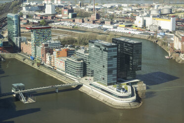 Deutschland, Nordrhein-Westfalen, Düsseldorf, Blick auf den Medienhafen von oben - DWIF000360