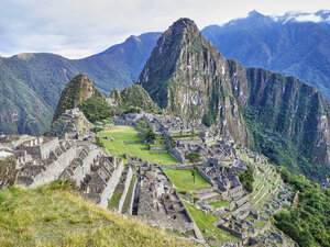 Peru, ruined city at Machu Picchu - SEGF000200