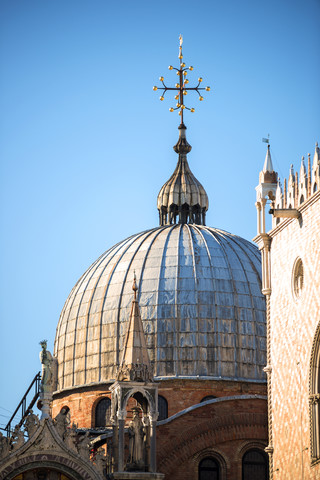Italien, Venedig, Kuppel des Markusdoms, lizenzfreies Stockfoto