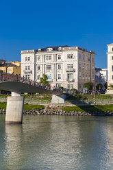 Österreich, Salzburg, Makartsteg über die Salzach - AMF003570