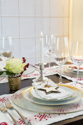 Festive laid dinner table - JUNF000151