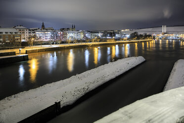 Germany, Bavaria, Wuerzburg, Main river promenade at night - VT000379