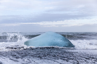 Island, Südostküste, Eis am Meeresufer - ATAF000101