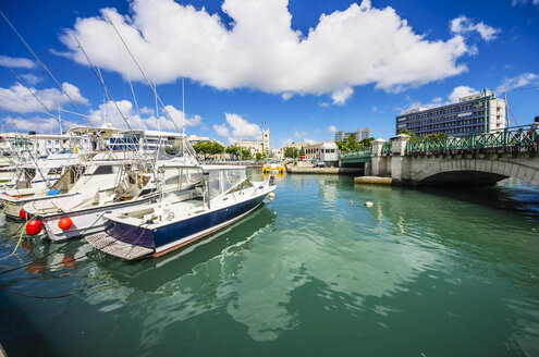 Karibik, Antillen, Kleine Antillen, Barbados, Bridgetown, Hafen - THAF001136