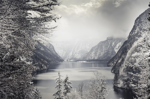 Deutschland, Bayern, Berchtesgadener Land, Koenigssee im Winter, lizenzfreies Stockfoto