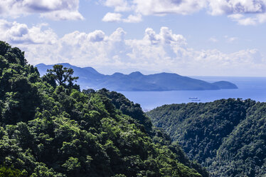Karibik, Antillen, Kleine Antillen, Martinique, Blick auf die Bucht - THAF001159