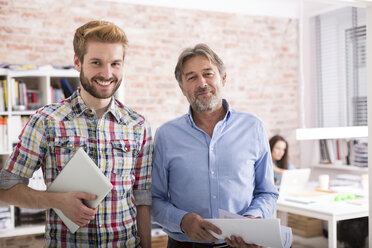 Portrait of two confident businessmen in office - WESTF020592