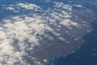 Ecuador, Galapagos-Inseln, Luftaufnahme einer Insel - FOF007324