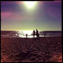 familie, Kinder, Sonne, Strand, Scarborough, Perth, Westaustralien - LULF000097