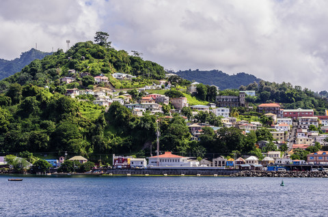 Antillen, Kleine Antillen, Grenada, Blick auf St. George's, lizenzfreies Stockfoto