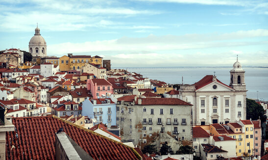 Portugal, Lisbon, view of Alfama neighborhood - EHF000110