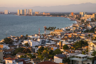Mexiko, Puerto Vallarta, Blick vom El Centro - ABAF001621