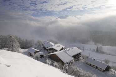 Deutschland, Bayern, Oberbayern, Mangfallgebirge, Blick zum Hocheck bei Oberaudorf - SIEF006373