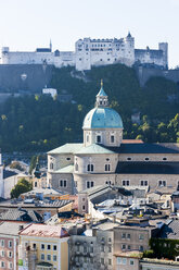 Österreich, Salzburg, Stadtbild vom Kapuzinerberg aus gesehen - AMF003608