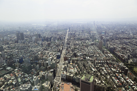 Taiwan, Taipei, Blick auf die Stadt von der Plattform Taipei 101, lizenzfreies Stockfoto