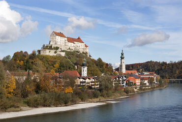 Deutschland, Bayern, Burghausen, Stadtbild - WW003361