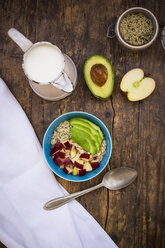 Superfood, avocado apple granola with organic hemp seeds - LVF002648