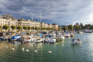 Schweiz, Genf, Genfer See, Boote am Quai Gustave - WD002848