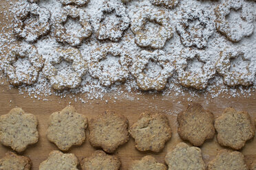 Baking of Christmas cookies - ASCF000028