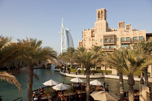 UAE, Dubai, view to the hotels Burj al Arab and Madinat Jumeirah - PCF000041