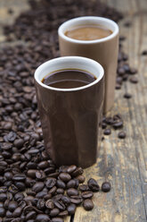 Two cups of coffee and coffee beans - LVF002702