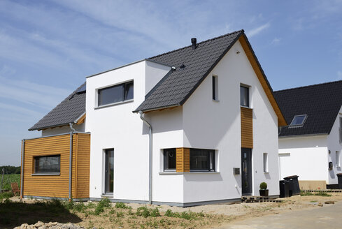 Deutschland, Grevenbroich, Neubau eines Einfamilienhauses - GUFF000077