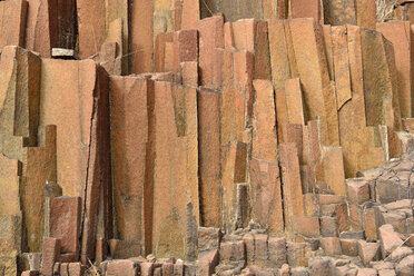 Afrika, Namibia, Kunene-Provinz, Damaraland, Basaltfelsformation bei Twyfelfontein, Orgelpfeifen - ESF001533