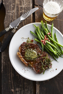 Rumpsteak mit Kräuterbutter, grünen Bohnen und Speck - KSW001408