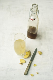 Glass bottle of ginger syrup - MYF000870