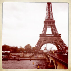 France, Paris, Paris, Eiffel Tower, Sightseeing - JUNF000196