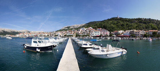 Kroatien, Kvarner-Golf, Baska, Boote im Hafen - WWF003577