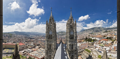 Ecuador, Quito, Kirchtürme der Basilika des Nationalen Gelübdes - FOF007626