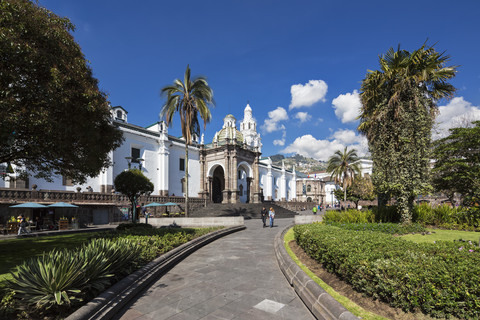 Ecuador, Quito, Unabhängigkeitsplatz und Metropolitan-Kathedrale, lizenzfreies Stockfoto