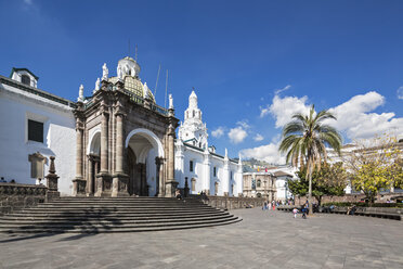 Ecuador, Quito, Unabhängigkeitsplatz und Metropolitan-Kathedrale - FOF007636