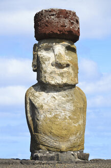 Chile, Osterinsel, Moai bei Ahu Tongariki - GEMF000023