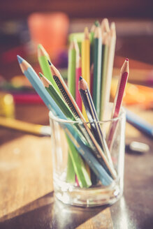 Glass of coloured pencils - SARF001303