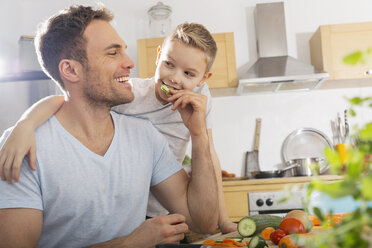 Father and son in the kitchen - PDF000688