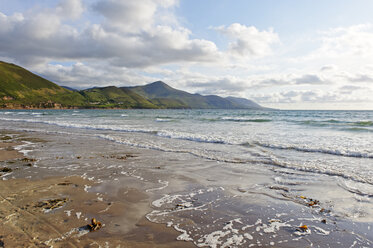 Ireland, County Kerry, Ring of Kerry, peninsula Rossbeigh, beach - LB001037