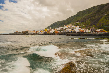 Spain, Canary Islands, Tenerife, View of Garachico - WGF000603