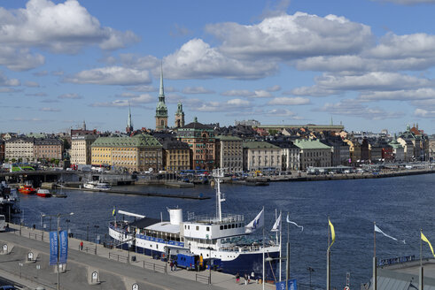 Schweden, Stockholm, Gamla Stan, Altstadt und Schiffsanlegestelle - LB001058