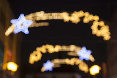 Deutschland, Nordrhein-Westfalen, Essen, Weihnachtsbeleuchtung, Sterne, lizenzfreies Stockfoto