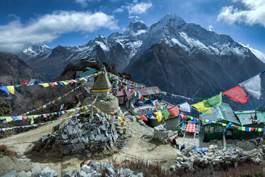 Nepal, Khumbu, Everest region, Mong, Thamserku, Kangtega - ALRF000053