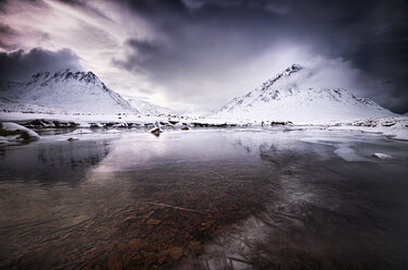 Großbritannien, Schottland, Hochland, Buachaille Etive Mor, dramatischer Himmel - SMAF000297