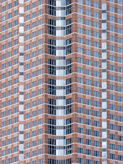 Deutschland, Frankfurt, Fenster des Messeturms - AMF003742
