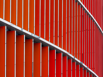 Germany, Frankfurt, front with red blades at the Skyline Plaza - AMF003749