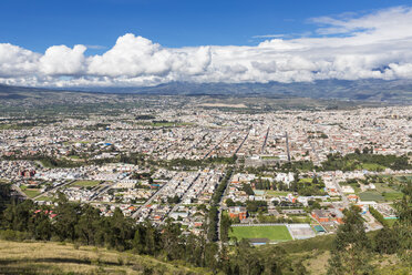 Südamerika, Ecudador, Provinz Imbabura, Blick auf Ibarra - FOF007659